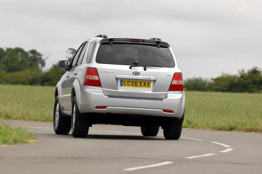 Kia Sorento 2006 года  (фото 8 из 57)